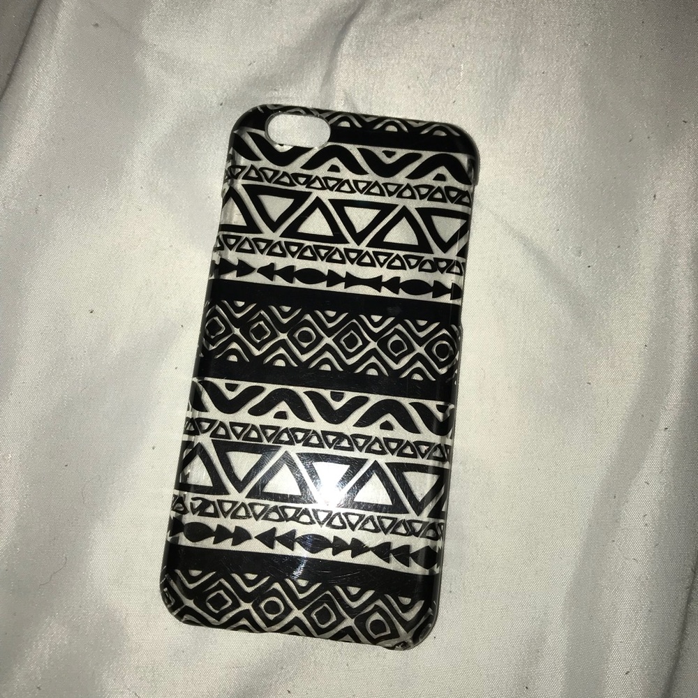 Black Aztec designed phone case for iPhone 6s